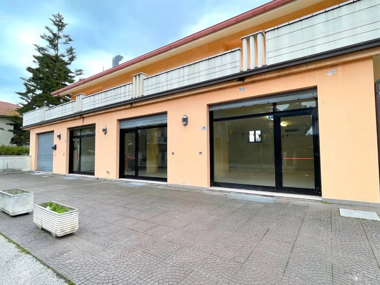 Negozio in Via Bolzano 45, Martinsicuro, {3} - Foto 1