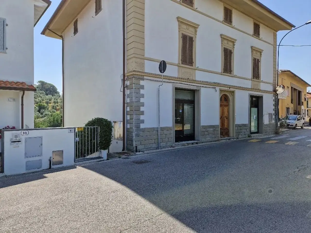 Palazzina uffici in Via della Libertà 17, Vinci, {3} - Foto 1