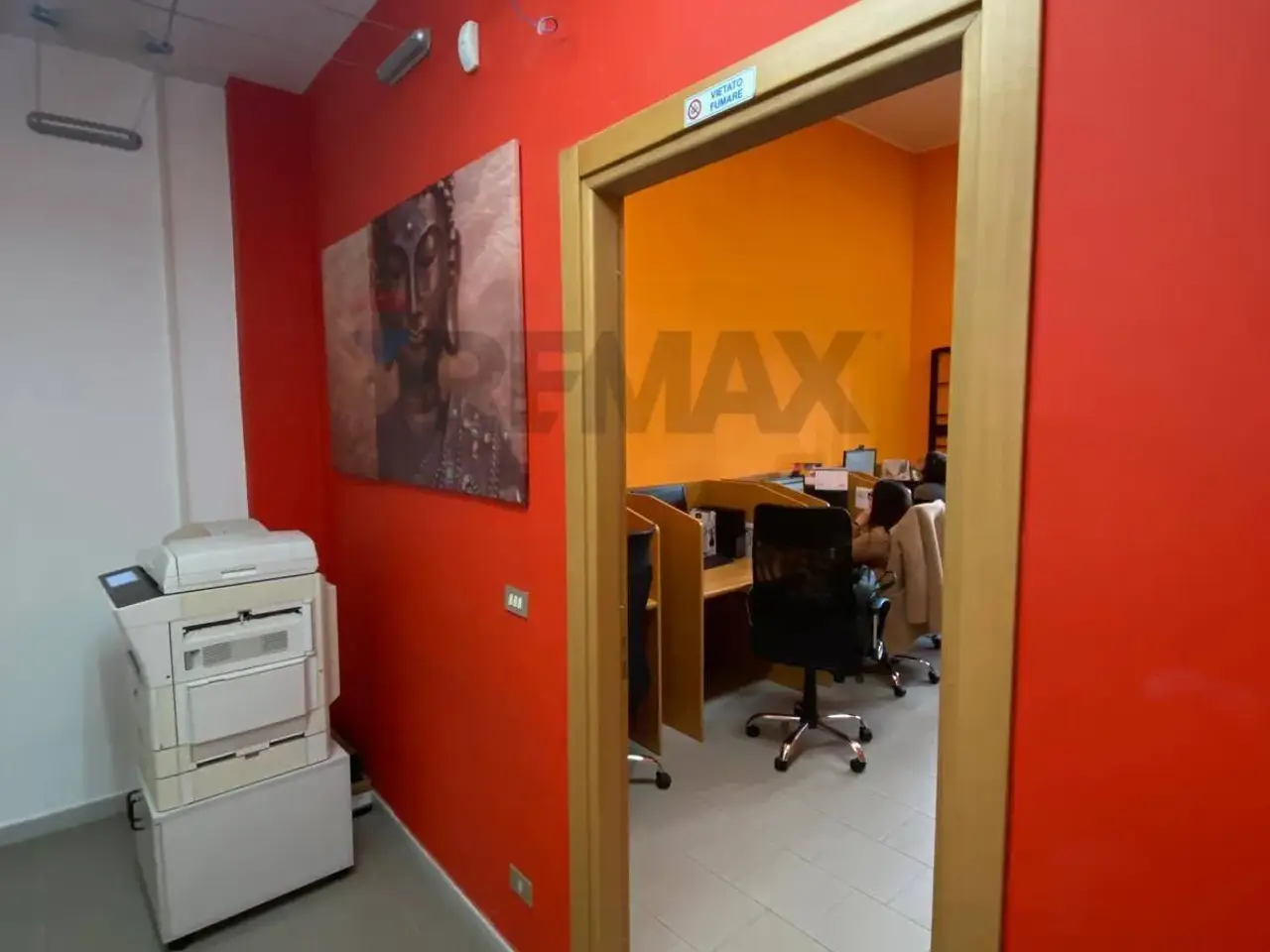 Ufficio in Via San Tommaso d\'Aquino 6, Bari, {3} - Foto 2