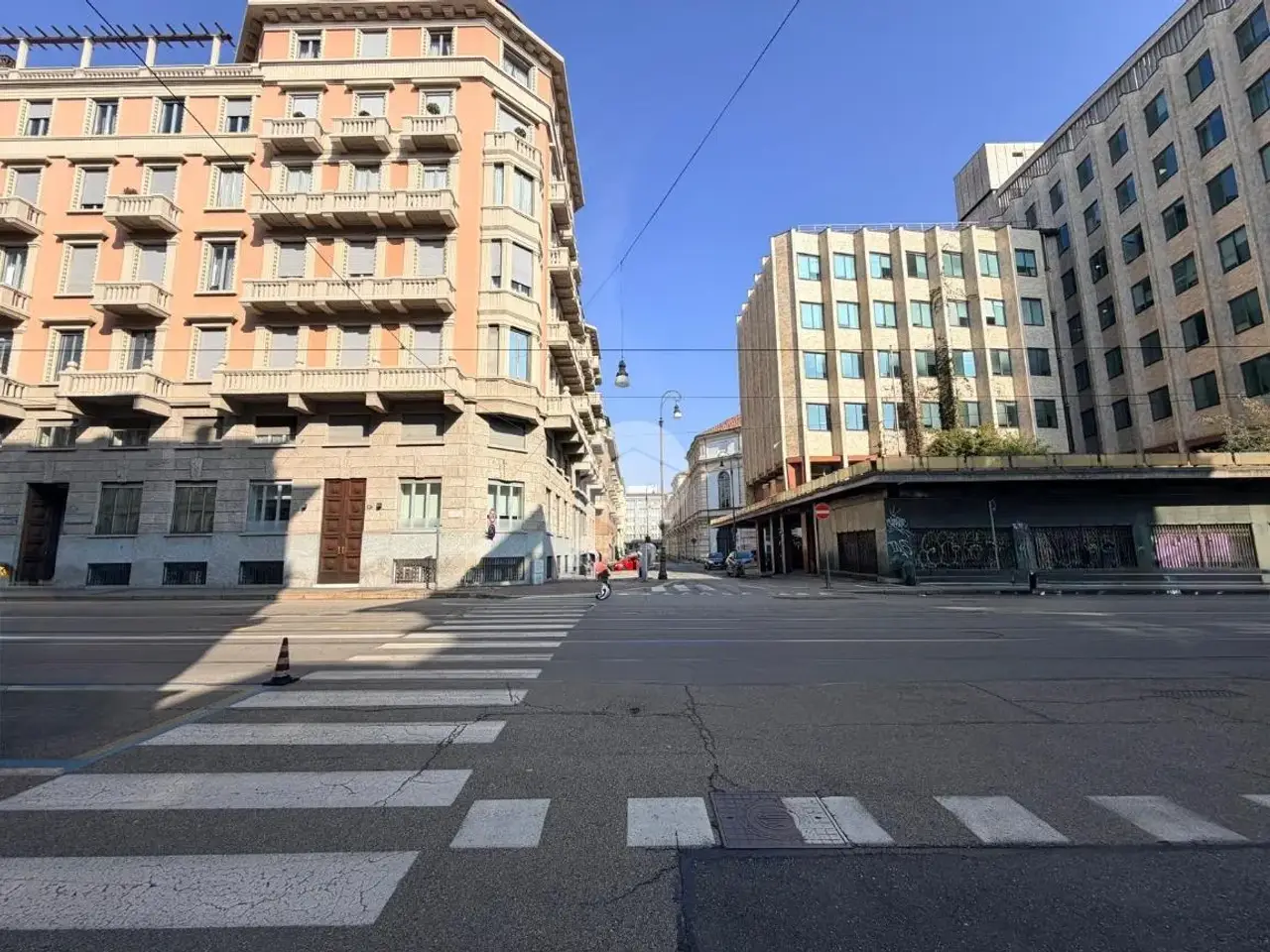 Negozio in Via Parini Giuseppe 12, Torino, {3} - Foto 2