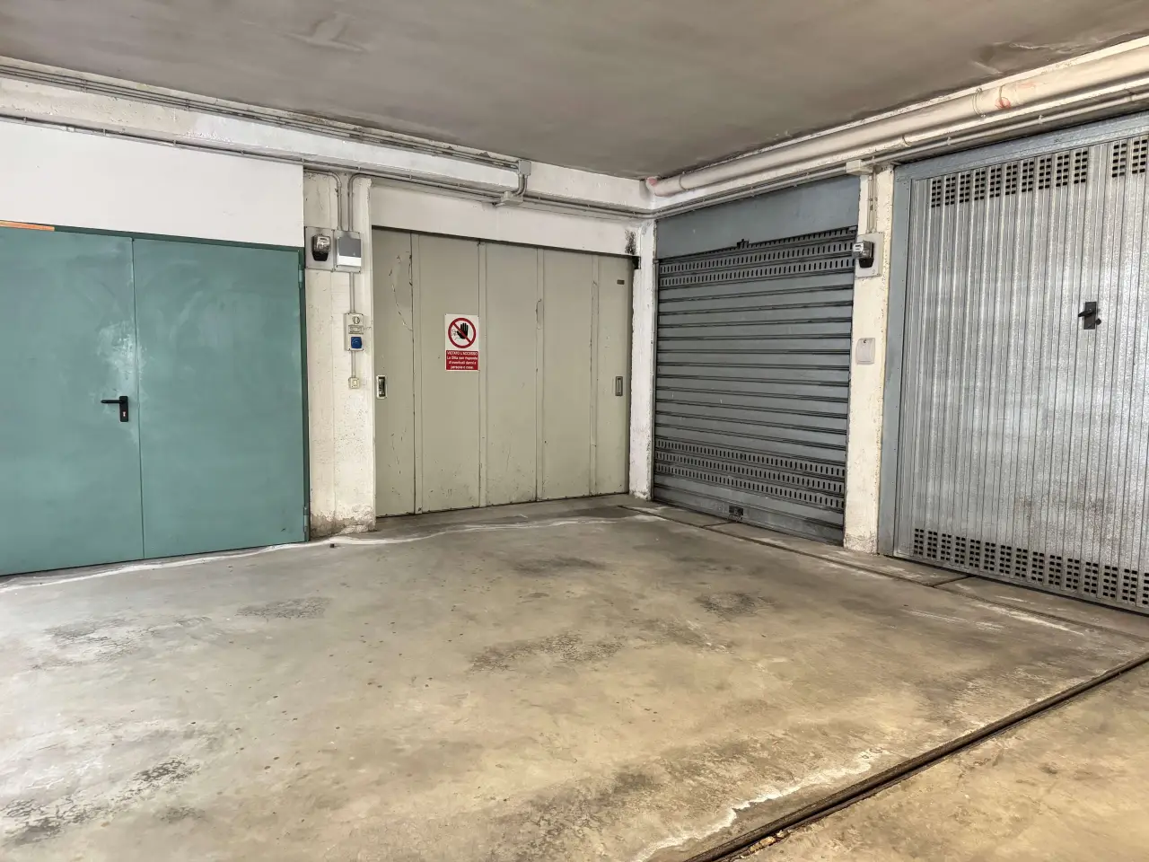 Magazzino in Via Allende, Mantova, {3} - Foto 1