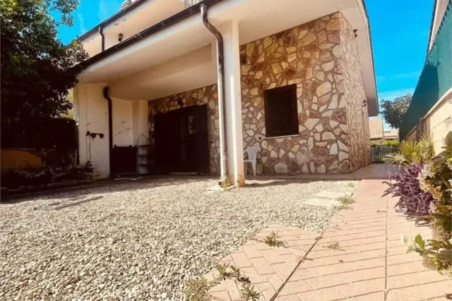 Villa in Via Maestrale, 155, Civitavecchia - Foto 1