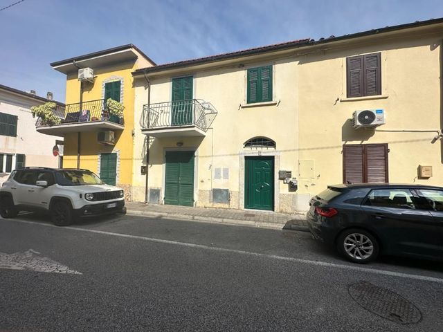 Einzimmerwohnung in Via Alessandro Fleming 9, Carrara - Foto 1