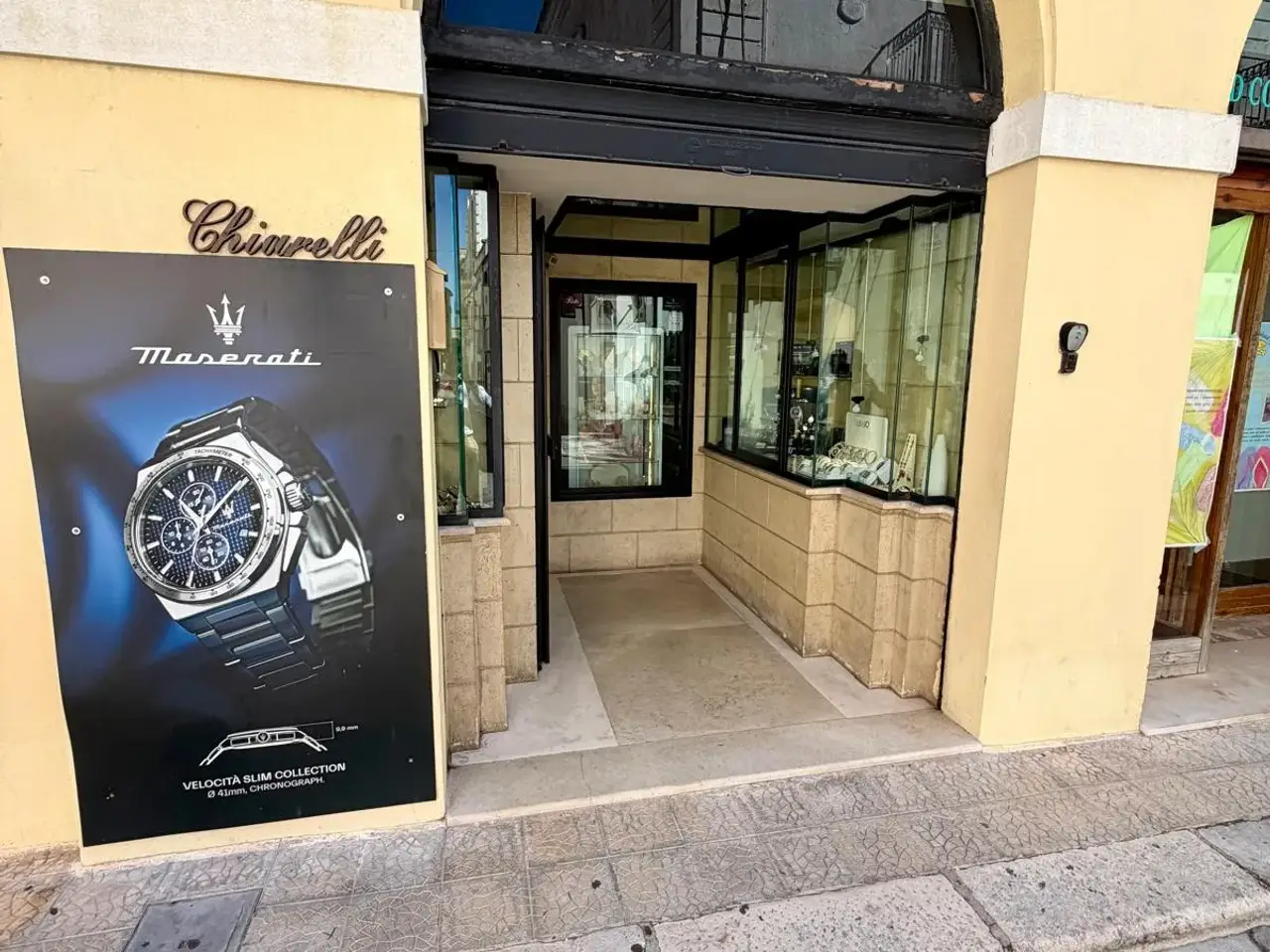 Gioielleria in Via Umberto I 10, Mottola, {3} - Foto 1