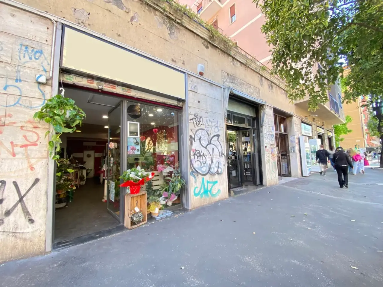 Negozio in Via Tuscolana 1076, Roma, {3} - Foto 1