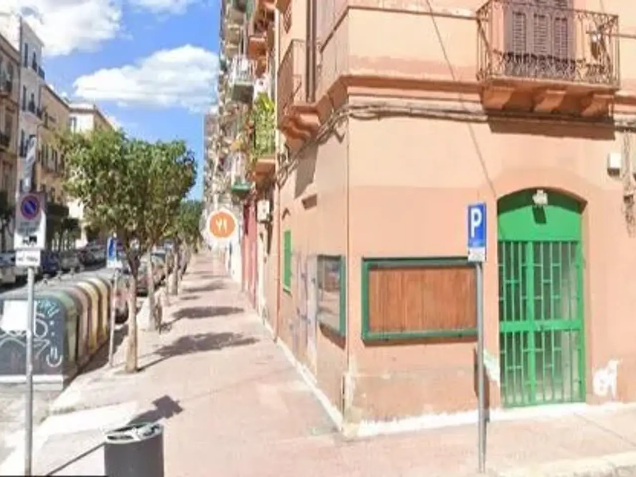 Negozio in Via Giuseppe Mazzini 81, Taranto, {3} - Foto 1