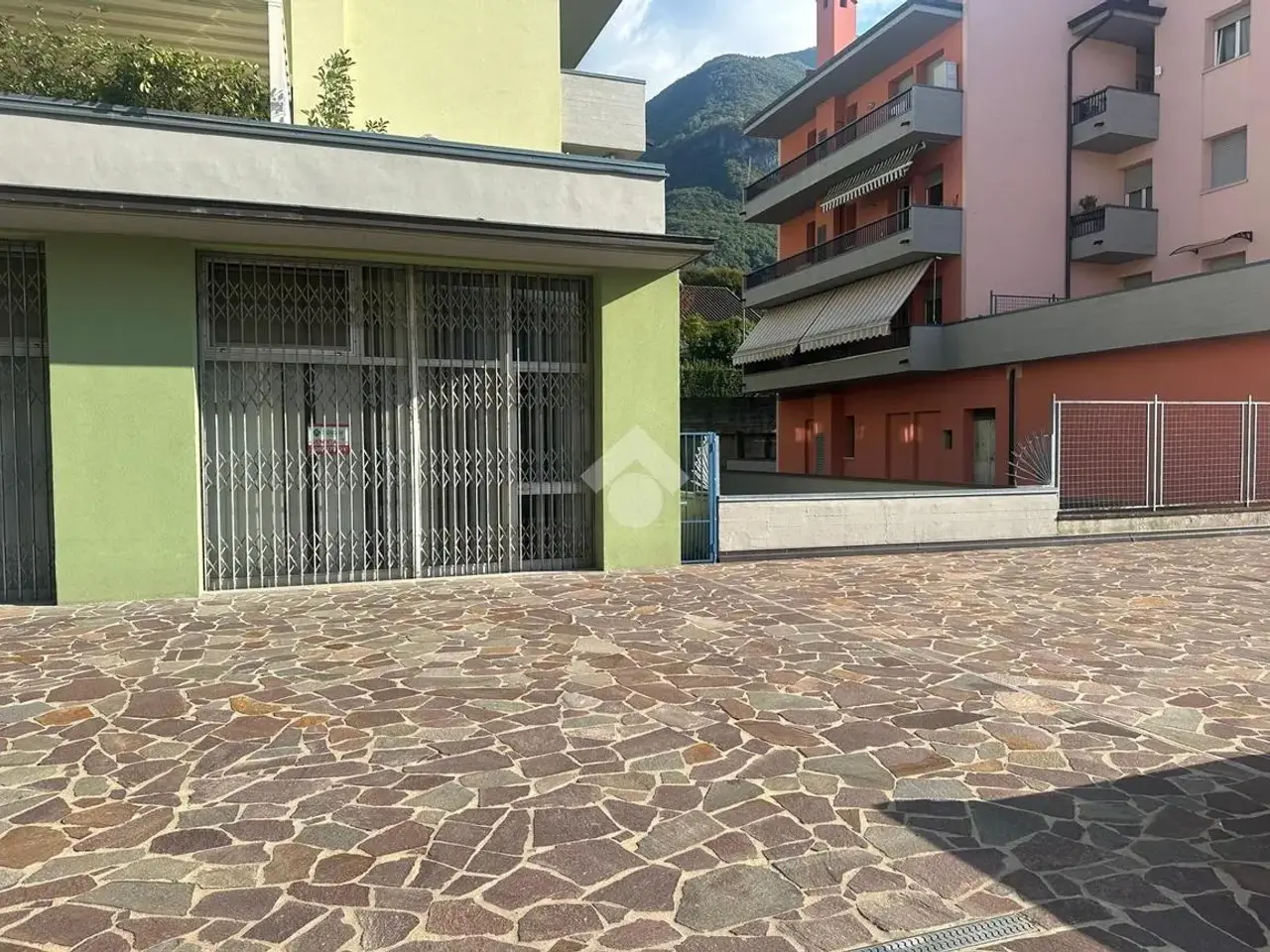 Negozio in Viale Europa 5, Pisogne, {3} - Foto 2