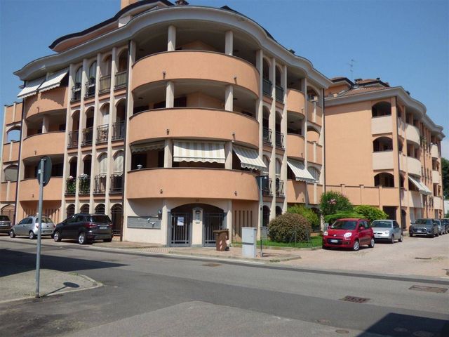 3-room flat in Via Giuseppe Verdi 13, Paullo - Photo 1