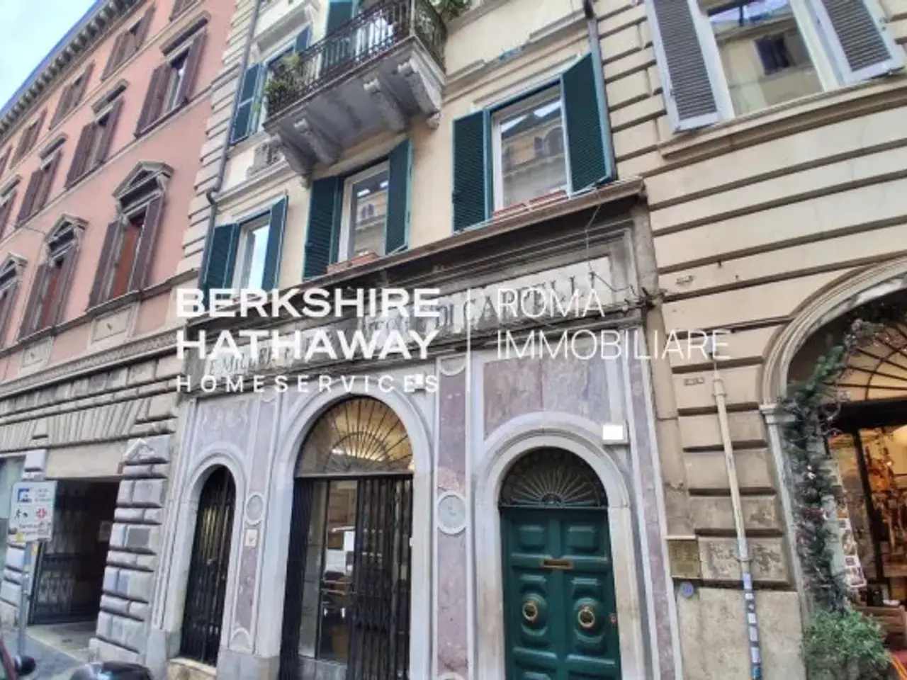 Negozio in Via di Capo Le Case, Roma, {3} - Foto 2