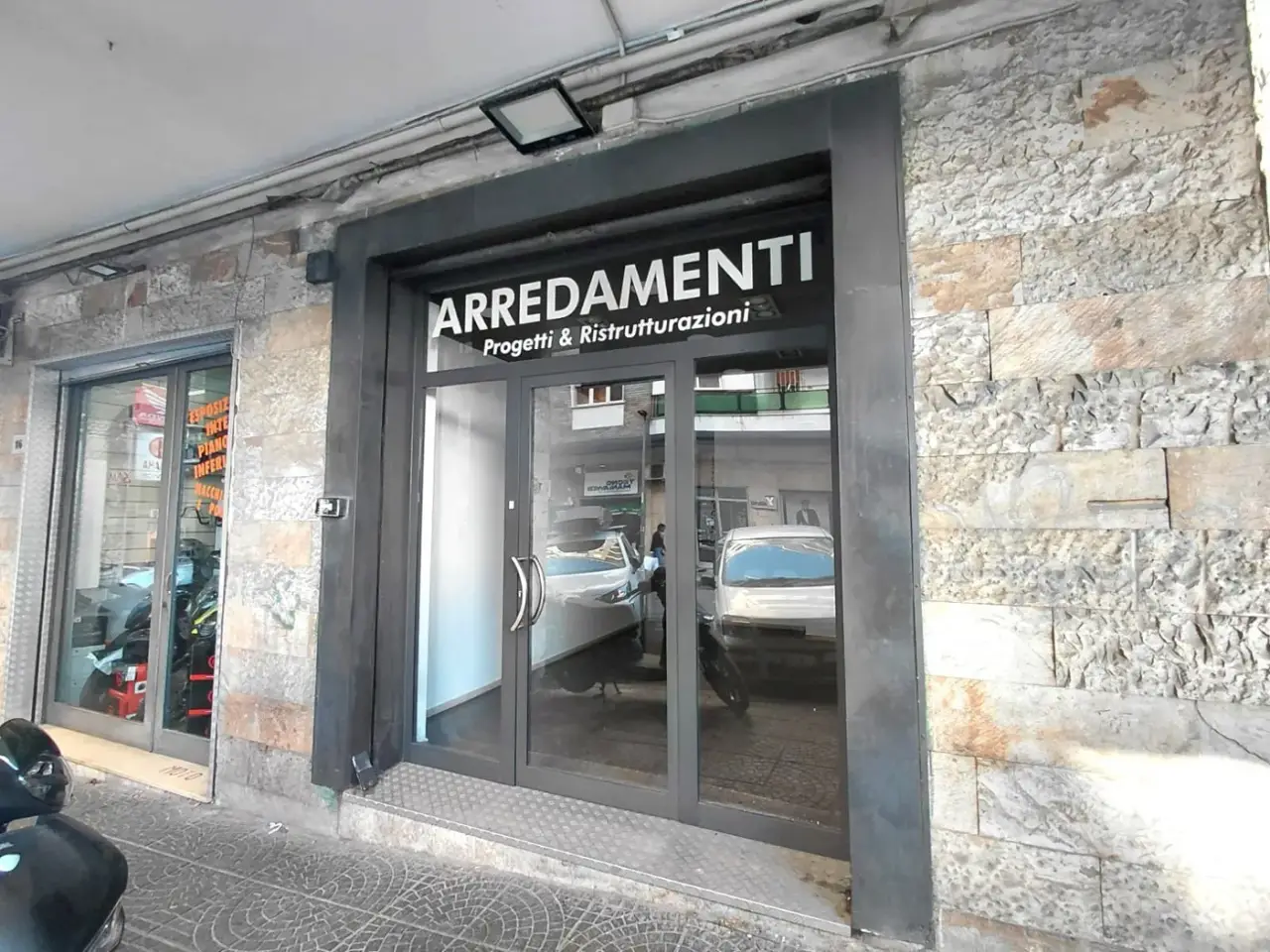 Negozio in Via Giuseppe Tropeano 14, Napoli, {3} - Foto 1