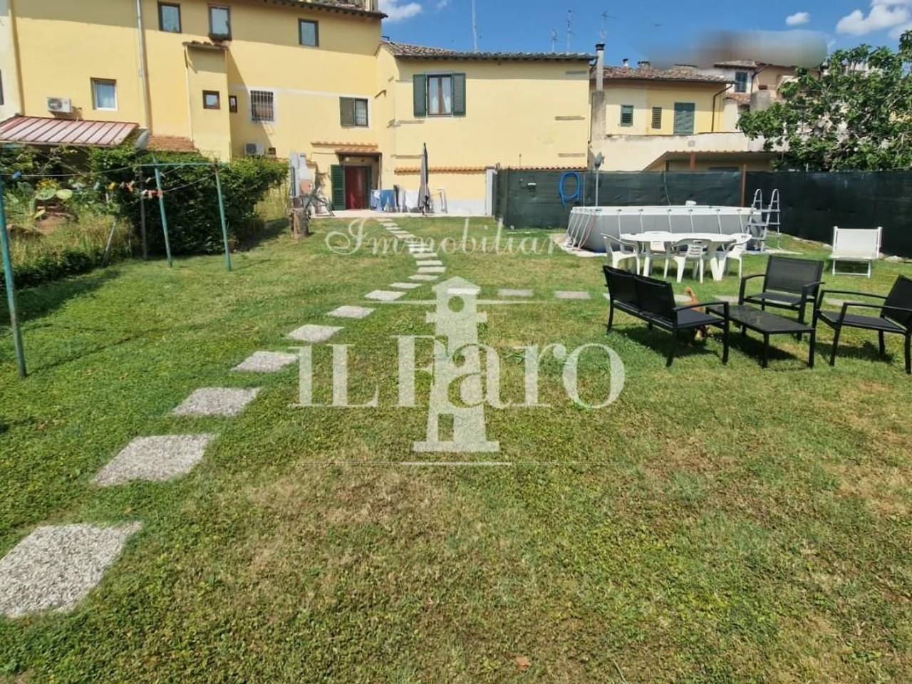 casa indipendente in vendita a Campi Bisenzio in zona San Piero a Ponti