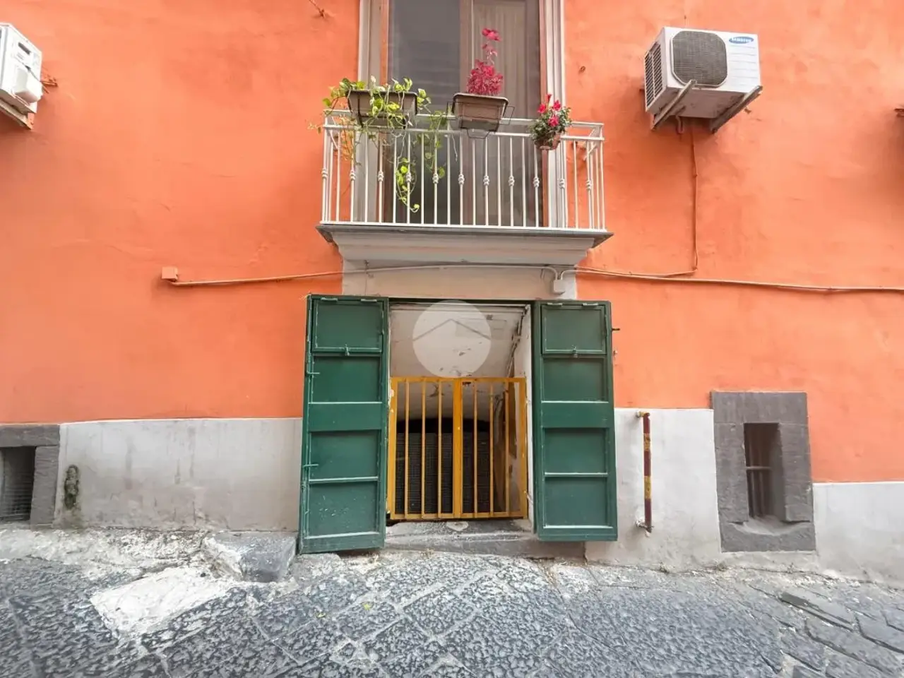 Magazzino in Salita Tarsia 131, Napoli, {3} - Foto 2