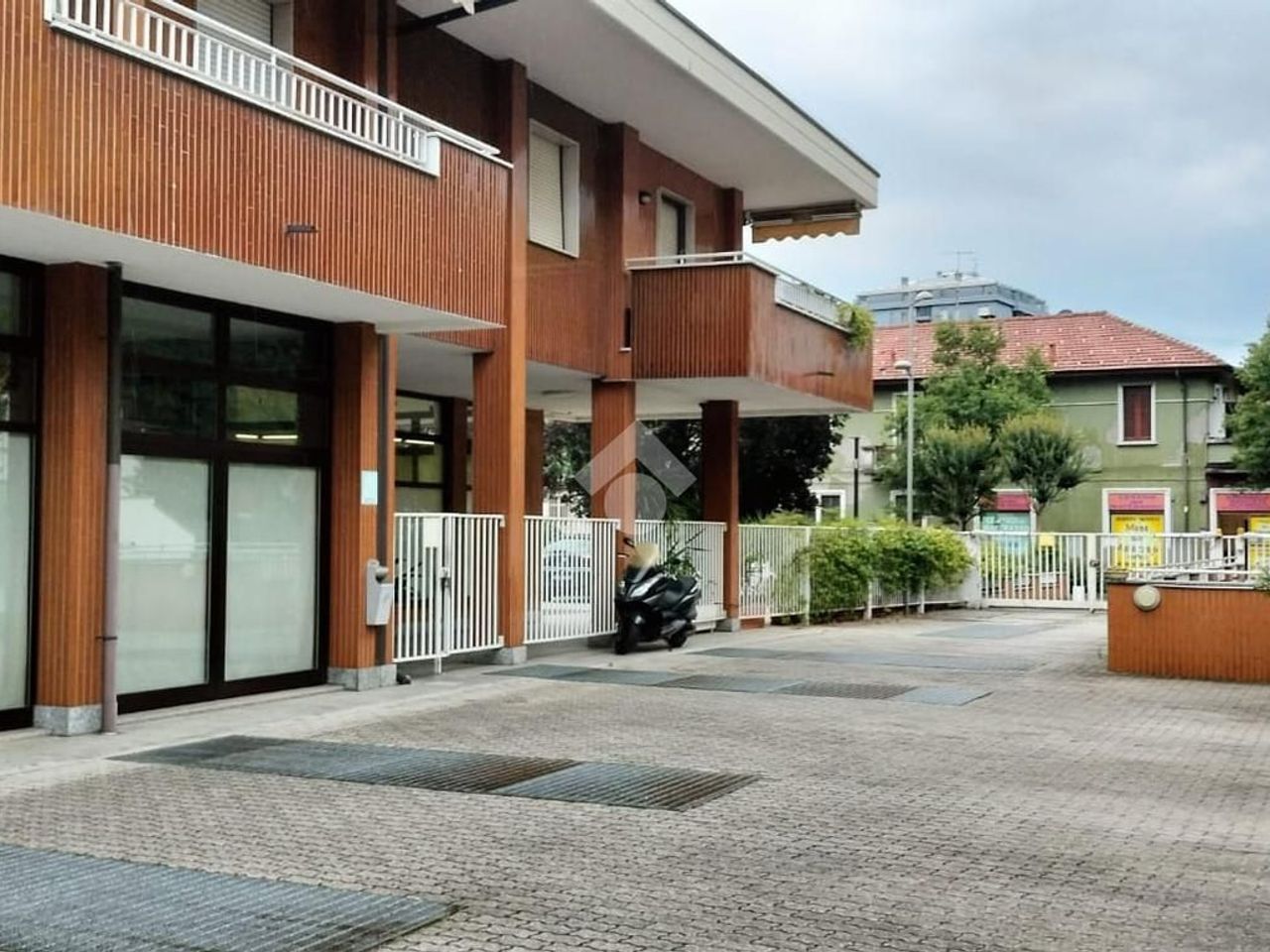 Negozio in Negozio Via Panzeri 12, Settimo Milanese, {3} - Foto 1