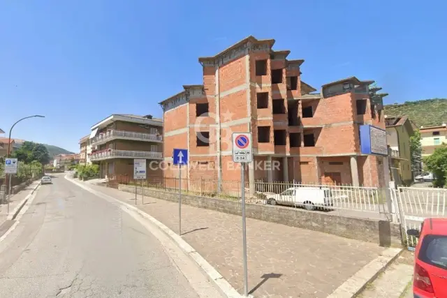 Geschäftsgebäude in Via Nazario Sauro, Itri - Foto 1