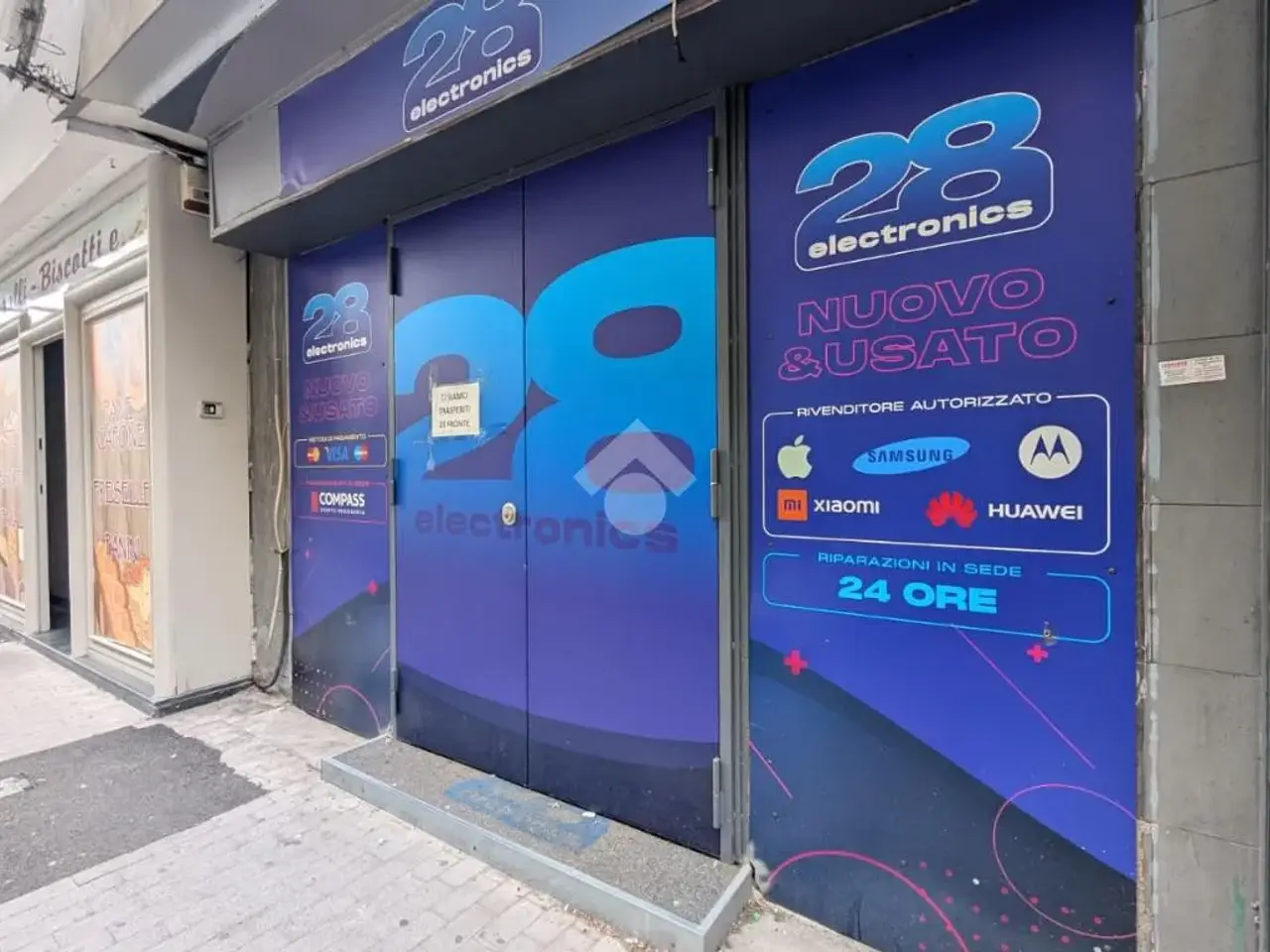 Negozio in Via Alcide De Gasperi 52, Casoria, {3} - Foto 1