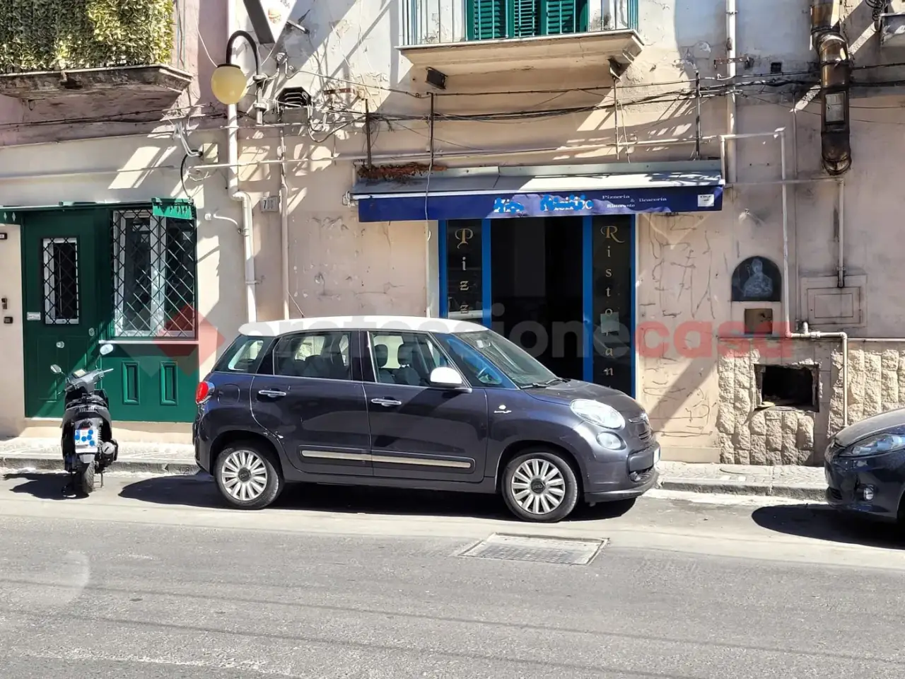 Negozio in Corso San Giovanni a Teduccio 702, Napoli, {3} - Foto 2