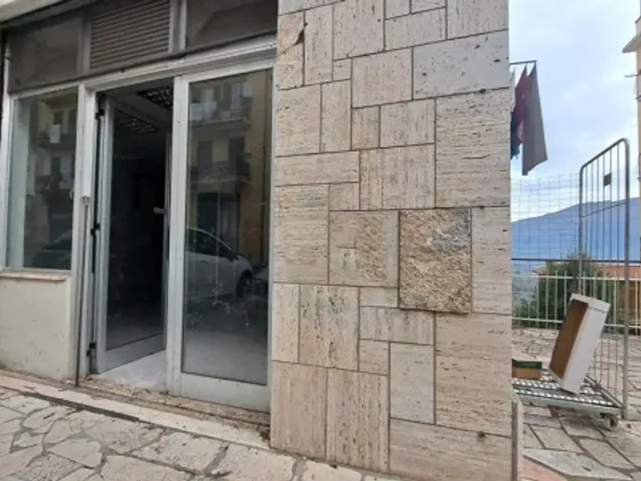 Negozio in Via della Libertà 78, Castel Madama, {3} - Foto 2