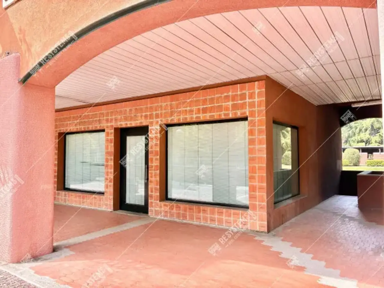 Negozio in Residenza Archi, Segrate, {3} - Foto 1