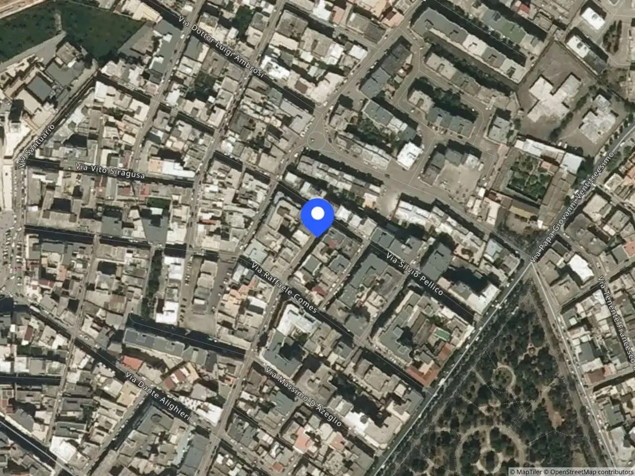 Negozio in Via Felice Cavallotti, 79-81 79, Bitonto, {3} - Foto 2