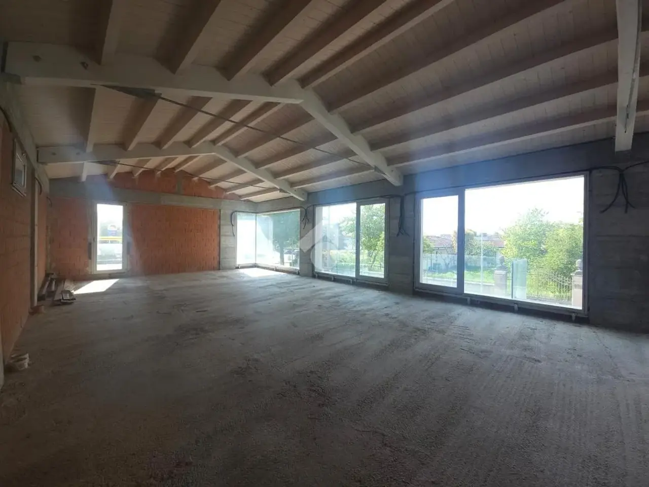 Palazzina commerciale in Via Guglielmo Marconi 40, Gazoldo Degli Ippoliti, {3} - Foto 2