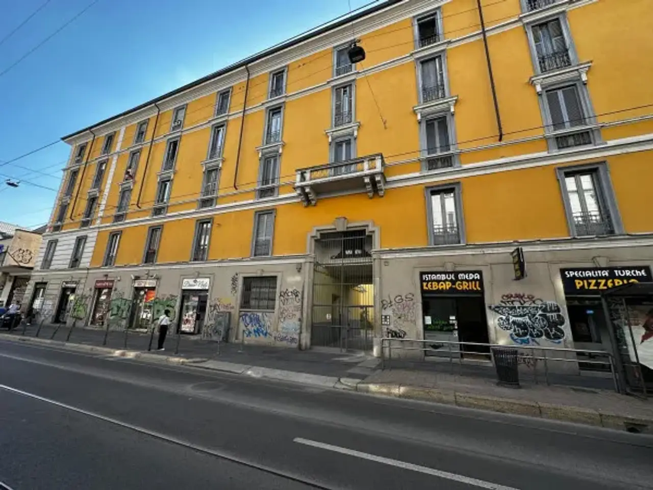 Negozio in Via Giuseppe Meda 6, Milano, {3} - Foto 2