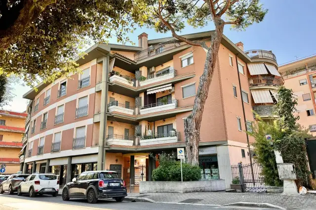 Quadrilocale in Via delle Margherite 73, Aprilia - Foto 1