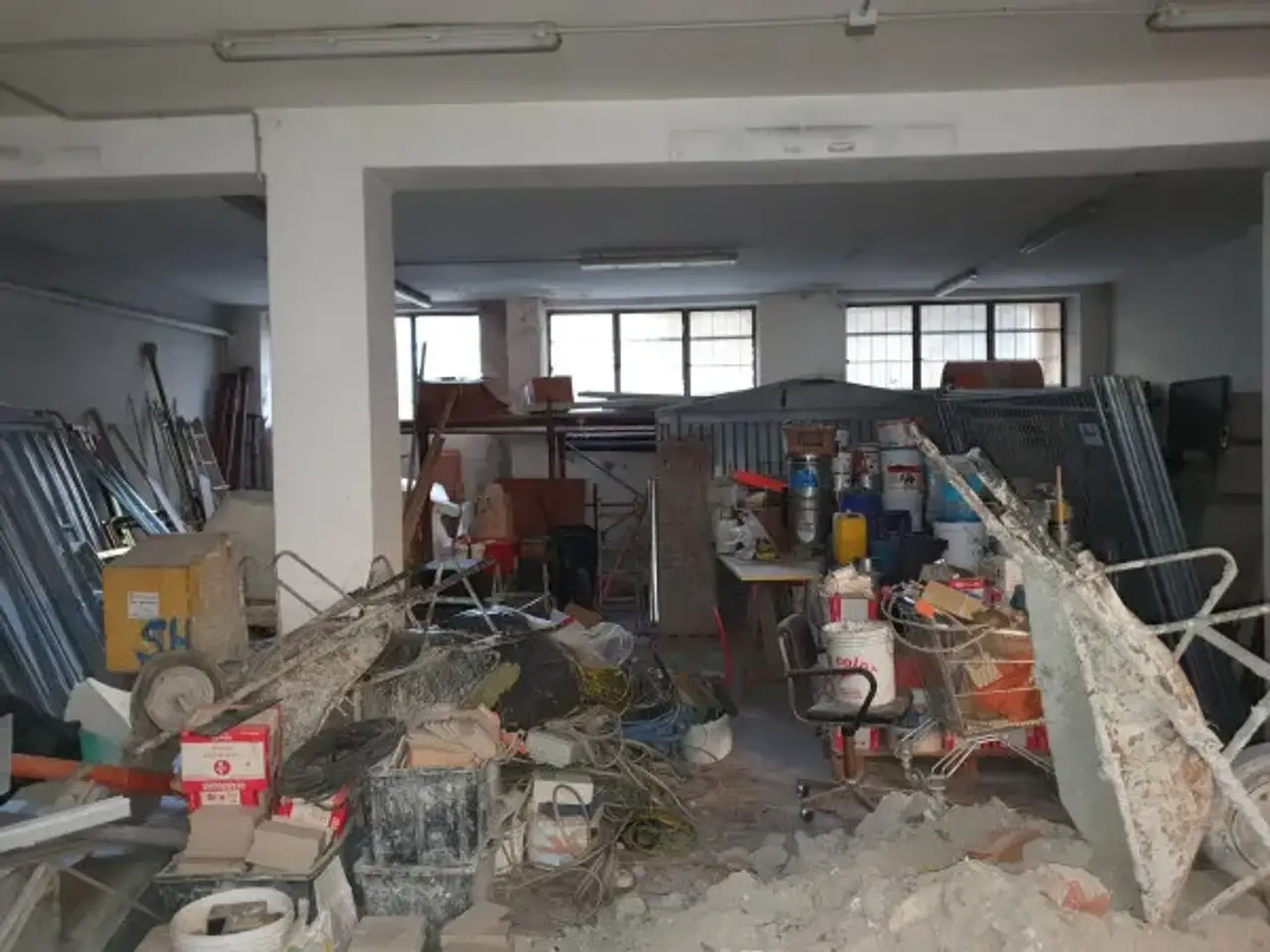 Magazzino in Via delle Forze Armate 101, Milano, {3} - Foto 1