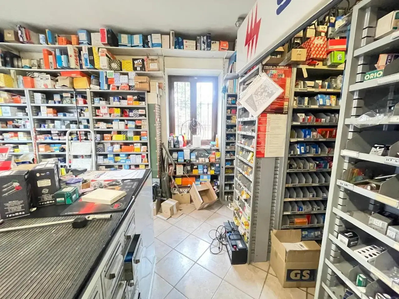 Negozio in Corso Stati Uniti 108, Susa, {3} - Foto 1