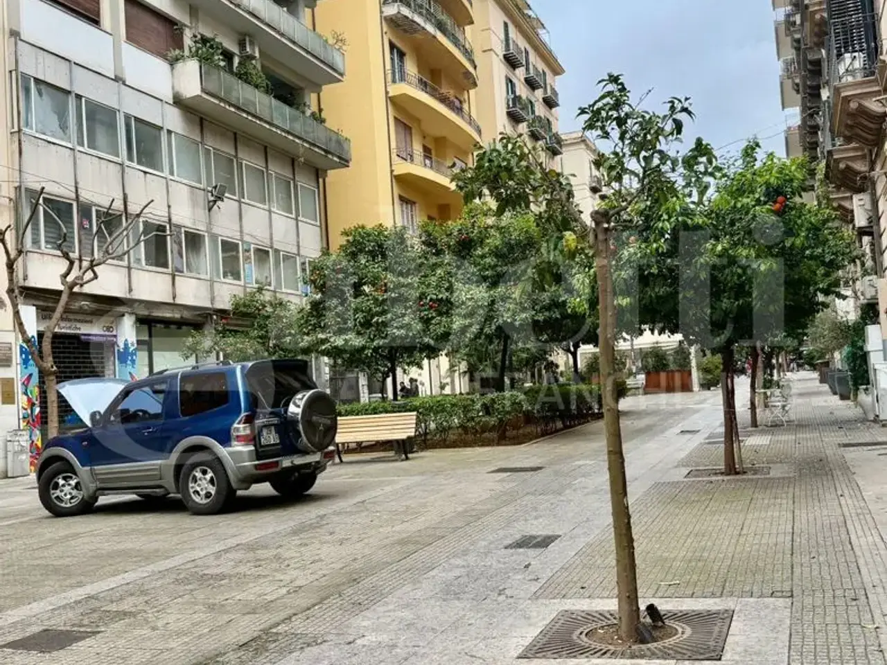 Ufficio in Via Principe di Belmonte 90, Palermo, {3} - Foto 1