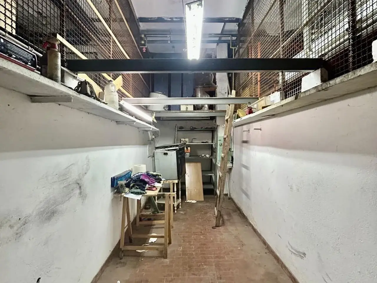 Parcheggio chiuso in Via Valdinievole, Firenze, {3} - Foto 2