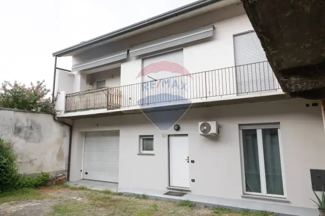 2-room flat in Via Pasubio 4, Cesano Maderno - Photo 1