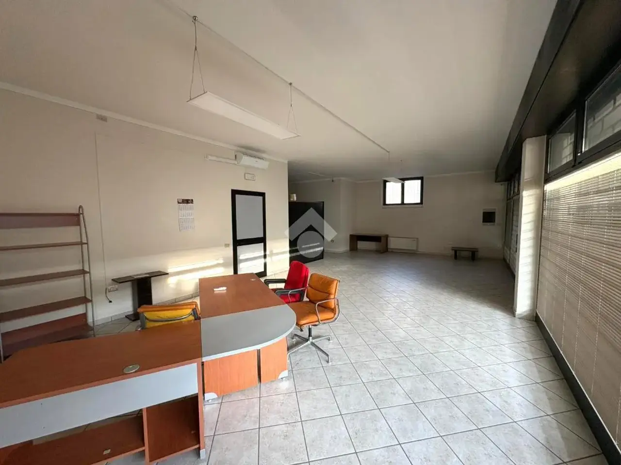 Negozio in Via G. Ciotti 99, Montichiari, {3} - Foto 1