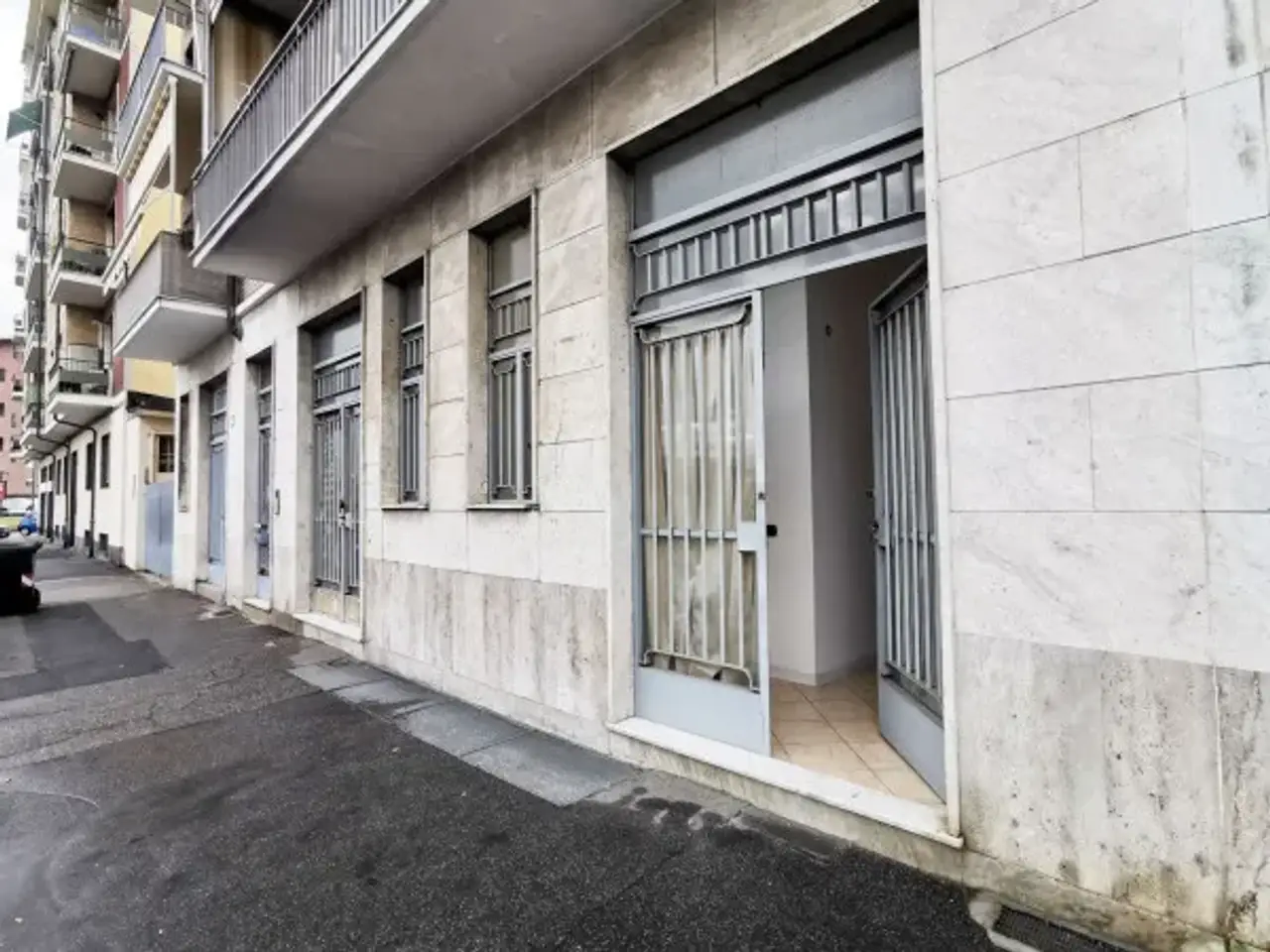 Negozio in Via Vittorio Cuniberti 86/88, Torino, {3} - Foto 1
