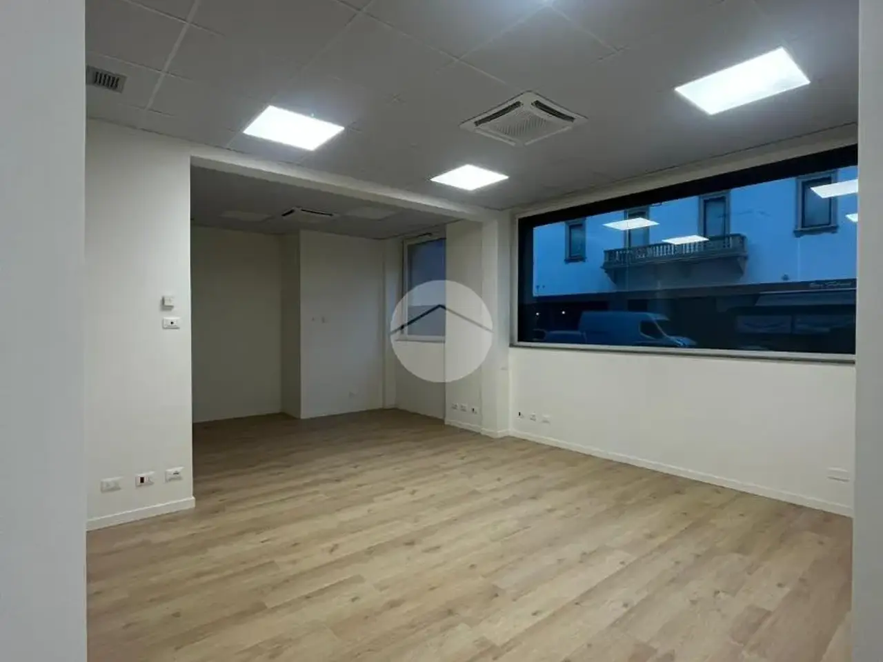 Ufficio in Via Clara Maffei, Bergamo, {3} - Foto 2