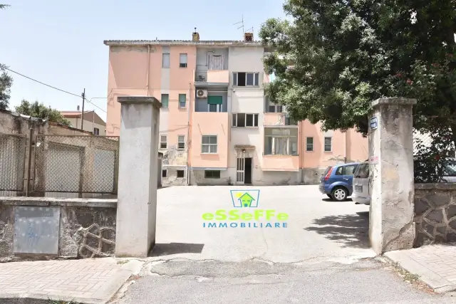 4-room flat in Via Emilia 4, Macomer - Photo 1