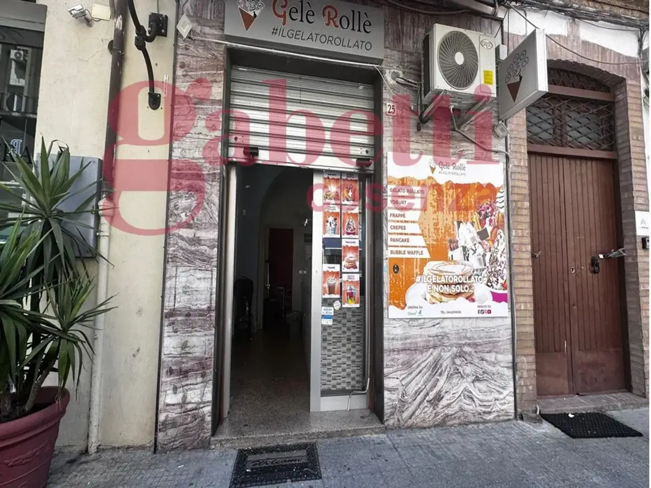 Magazzino in Cosenza Via Piave   25, Cosenza, {3} - Foto 1
