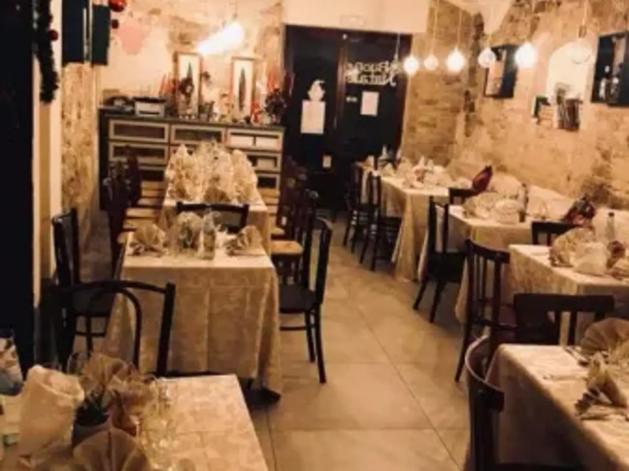Ristorante in Piazza Filippo Silvestri, Bevagna, {3} - Foto 1