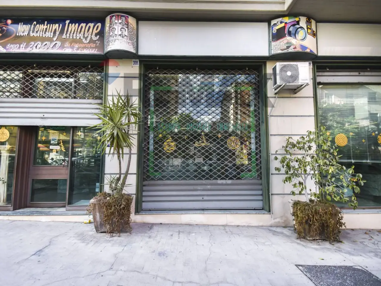 Negozio in Viale Mario Rapisardi 308, Catania, {3} - Foto 1