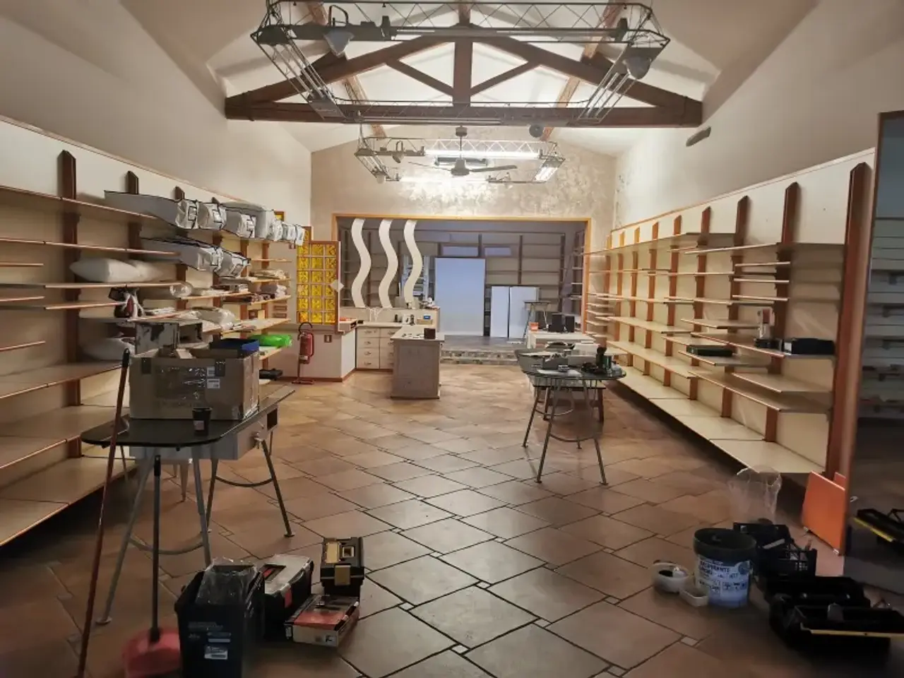 Capannone in , Borgo San Lorenzo, {3} - Foto 1