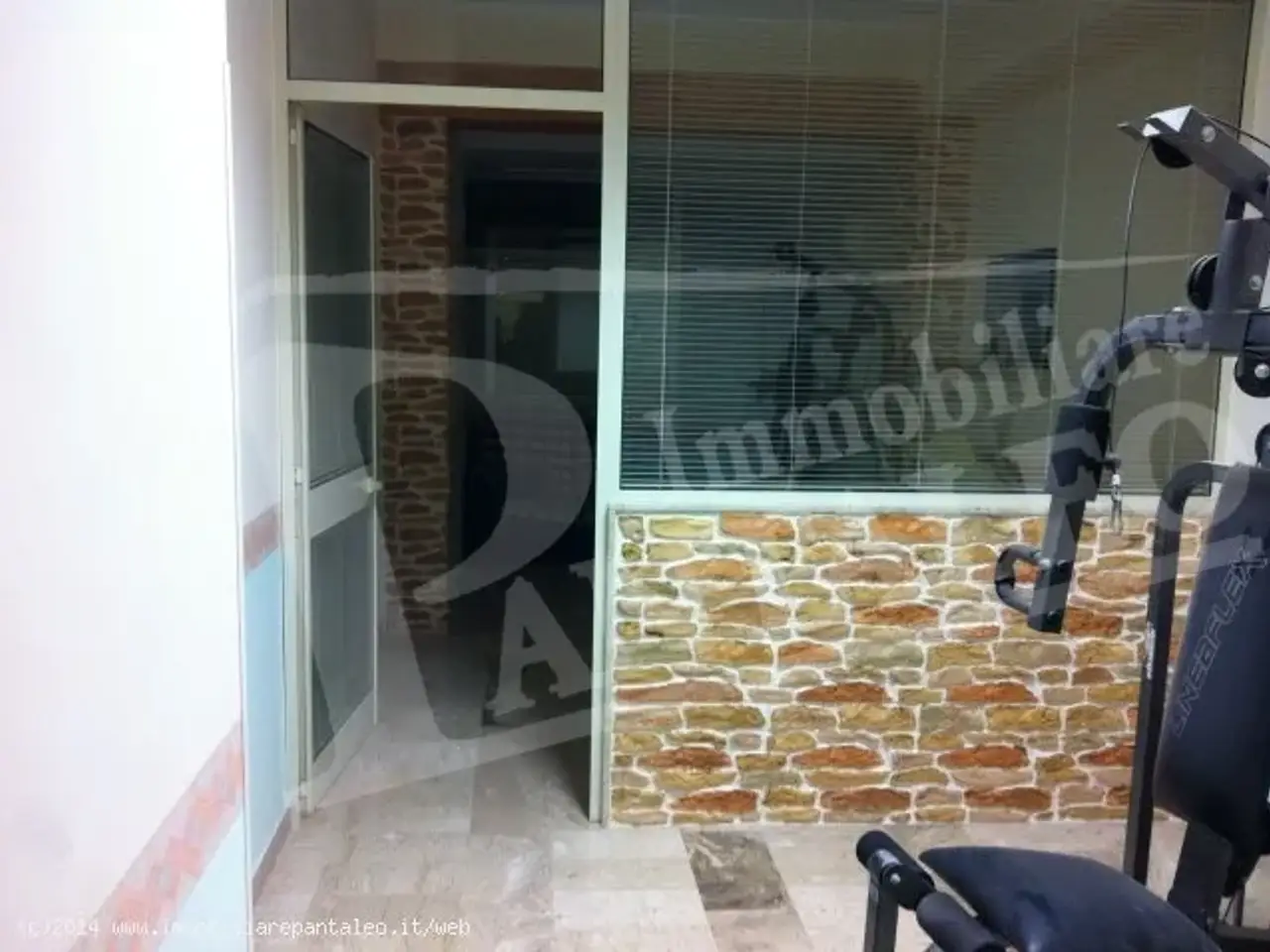 Esercizio commerciale in 
Via Trapani									, 
Marsala									, Marsala, {3} - Foto 2