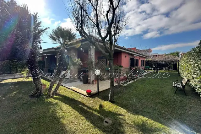 Villa in Via Mario Forcella, Foggia - Foto 1