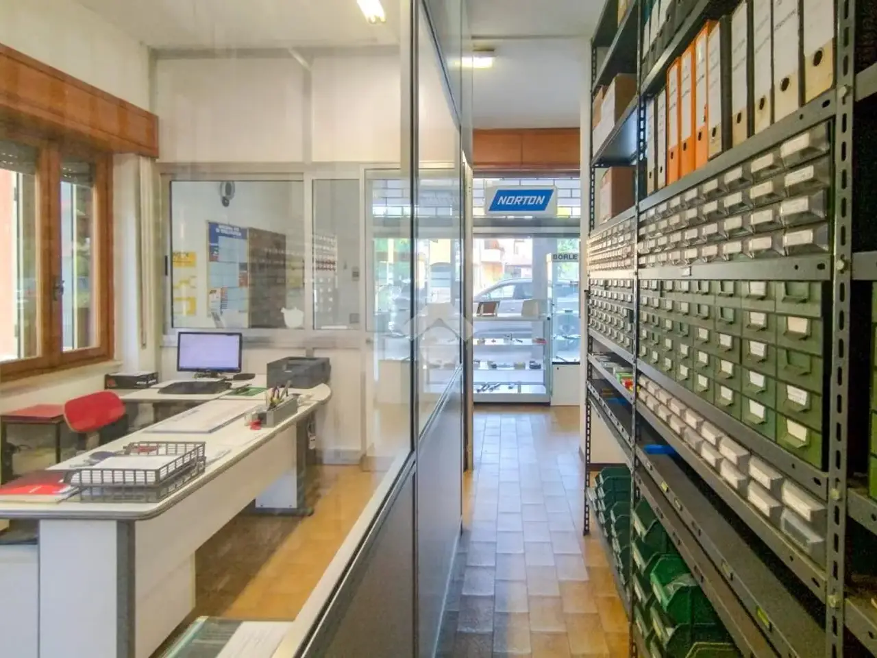 Negozio in Viale Trieste, Codogno, {3} - Foto 1