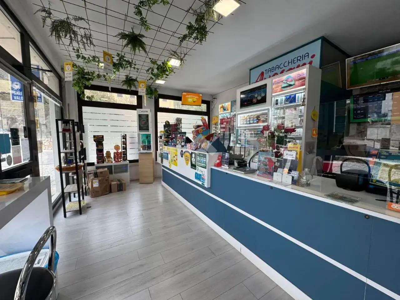 Negozio in Via Corgnan, Sant'Ambrogio Di Valpolicella, {3} - Foto 1