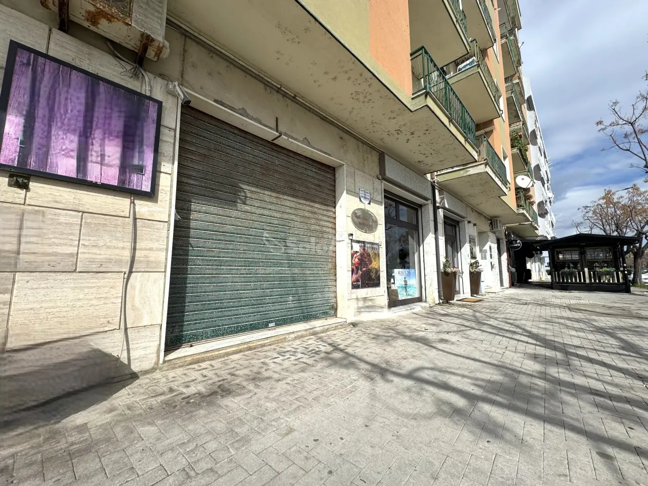 Negozio in Via Lungomare Stefano Pugliese 4747, Catanzaro, {3} - Foto 2