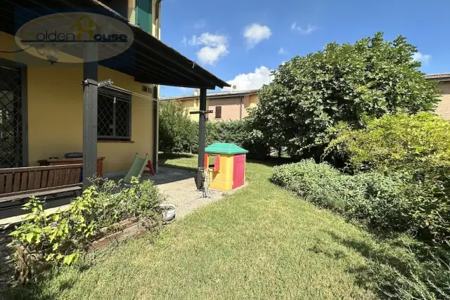 Terraced house in Via Sant'Elena 83/1, Molinella - Photo 1