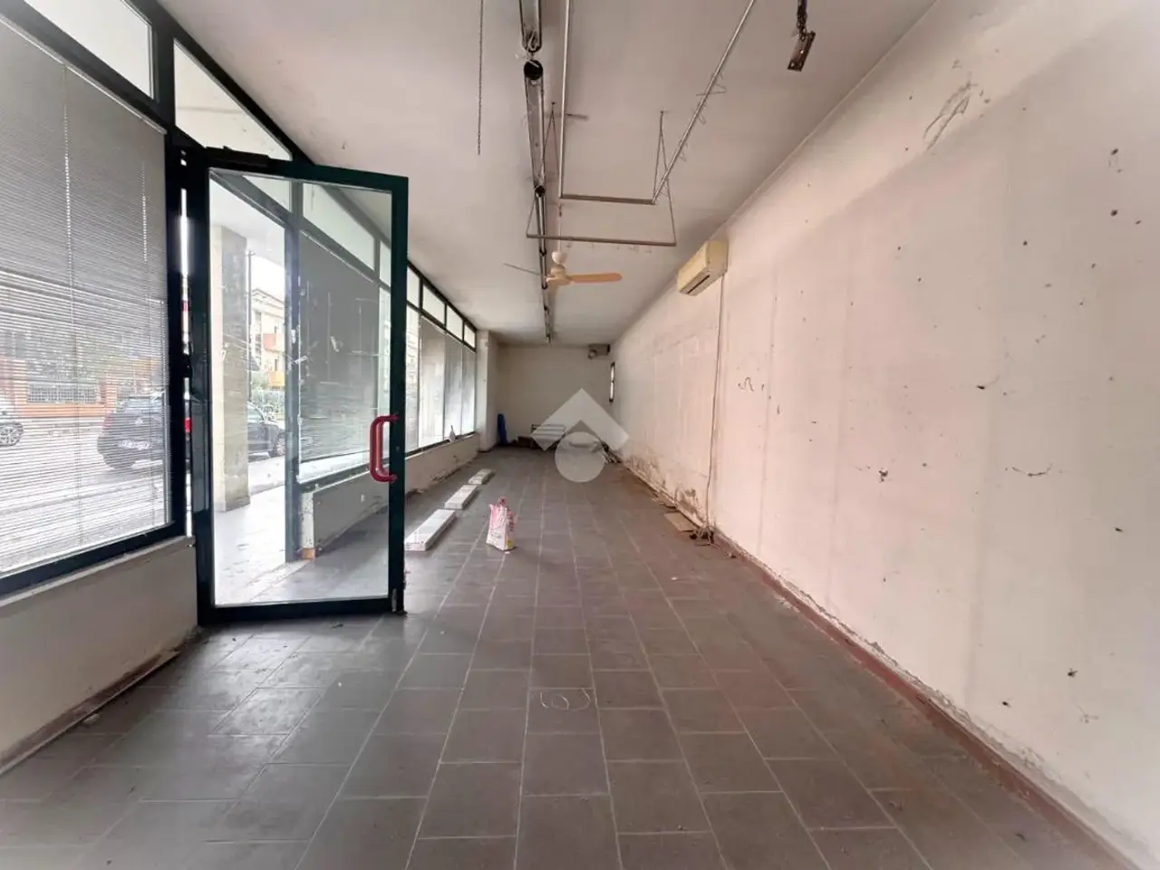 Negozio in Via Tintoretto 15, Albignasego, {3} - Foto 1