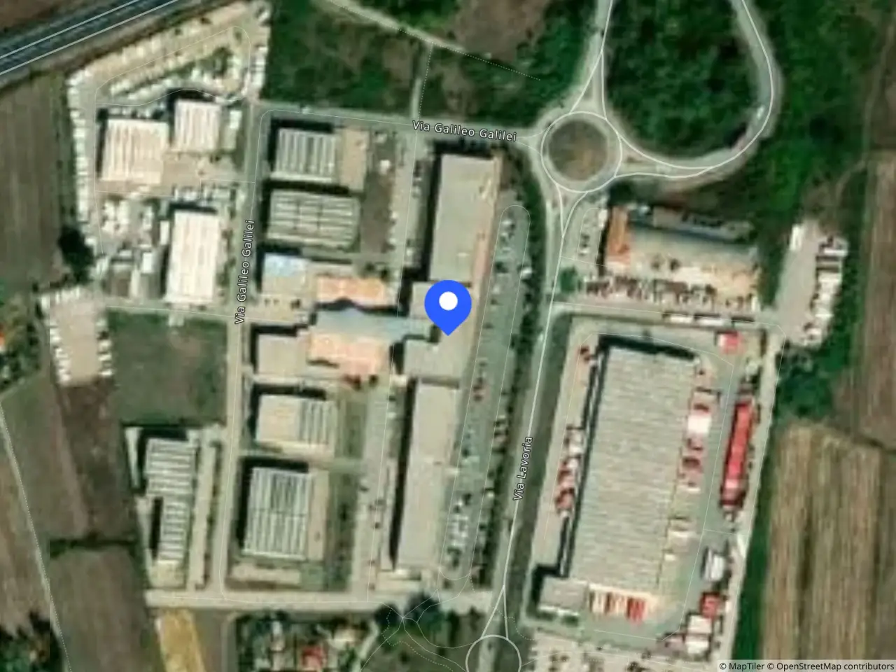 Fabbricato misto in Via Galileo Galilei, 56040 Crespina Lorenzana Pi, Italia 56040, Crespina Lorenzana, {3} - Foto 1