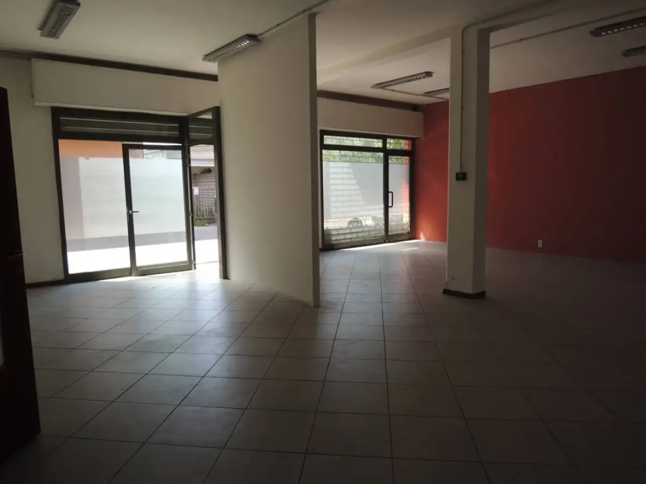 Locale commerciale in , Castelfranco Emilia, {3} - Foto 1