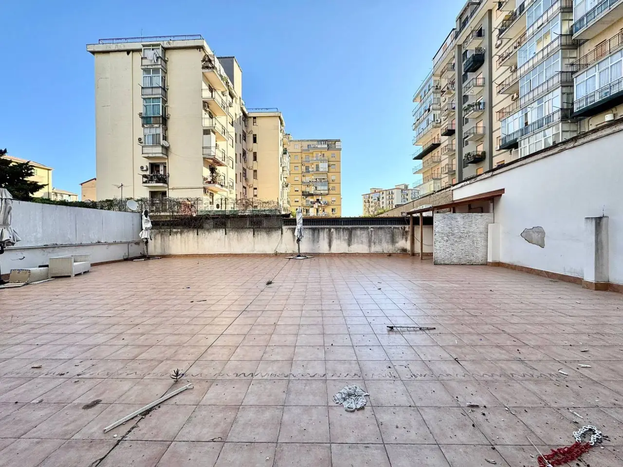 Negozio in Viale Regione Siciliana Sud Est 708, Palermo, {3} - Foto 2