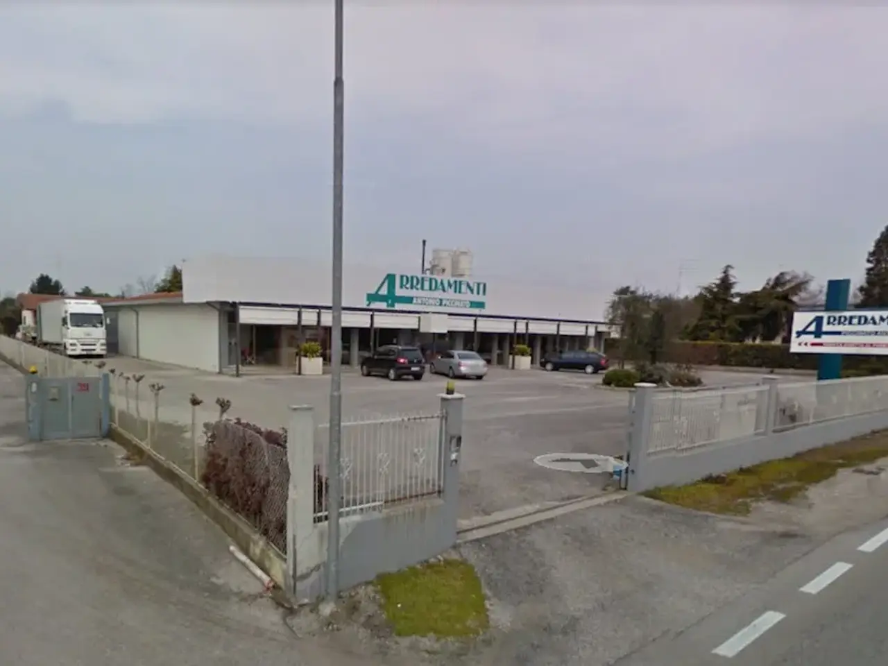 Capannone in , San Quirino, {3} - Foto 1